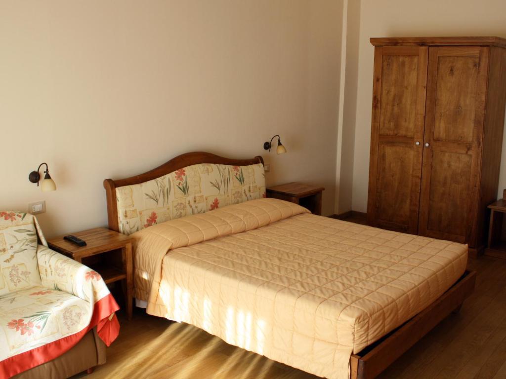 Ca Del Moro Resort & Spa Pontremoli Habitación foto